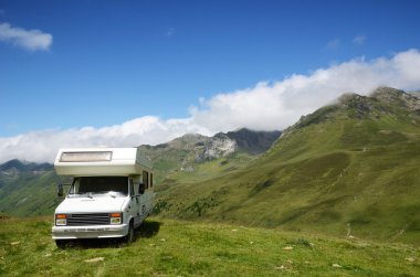 Yaz pyrenees mobil ev