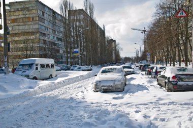 taşıma çöküşünden sonra Kiev bol kar yağışı
