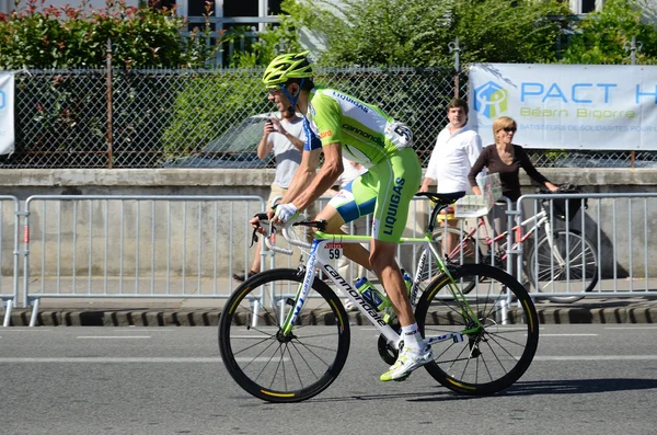Tävlings cyklist på nittionionde cykellopp "tour de france" — Stockfoto
