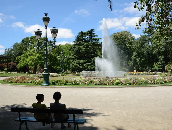 Sultry summer in the city ??park, Toulouse — Stock Photo, Image