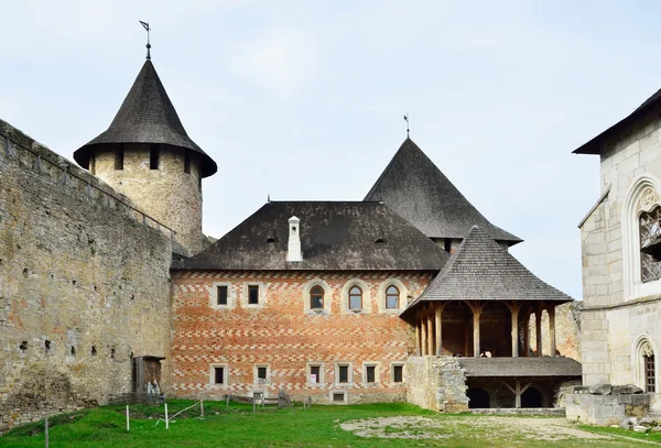 Intérieur de la forteresse de Khotyn — Photo