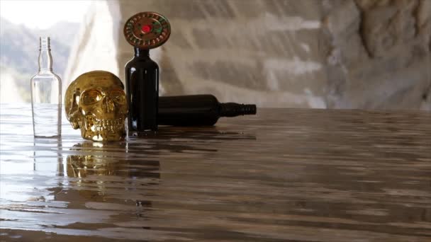 Großaufnahme eines abstrakten Bronzeschädels auf einem Tisch mit leeren Bierflaschen und fallenden Münzen. Design. Abstrakter Hintergrund im Piratenstil. — Stockvideo