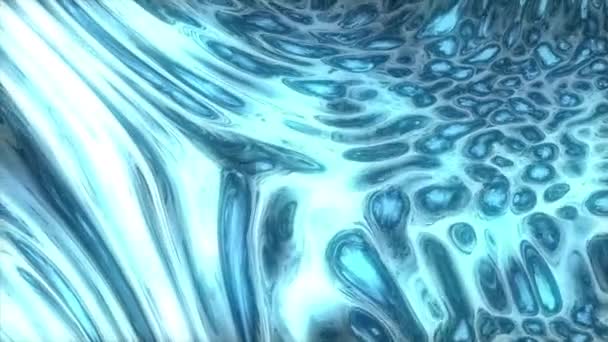 Vlekken blauwe inkt op het wateroppervlak, abstracte gekleurde achtergrond. Ontwerp. Vloeibare gloeiende textuur die langzaam stroomt. — Stockvideo