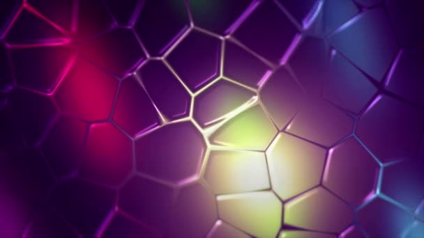 Gekleurde mozaïek achtergrond met veranderende polygonen. Beweging. Mooie achtergrond met patroon van bewegende lijnen en bellen — Stockvideo