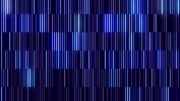 Mur rayé réfléchissant scintillant divisé en parties horizontales, boucle transparente. Motion. Tons lilas de lignes courtes avec effet lumineux en verre. — Video