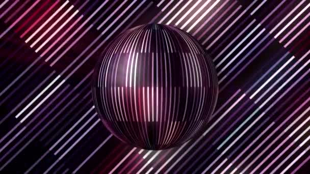 Heldere multi gekleurde geometrische figuur draaiend op de achtergrond van regenbooglijnen. Beweging. Prachtige 3D bol van smalle gloeiende lijnen. — Stockvideo