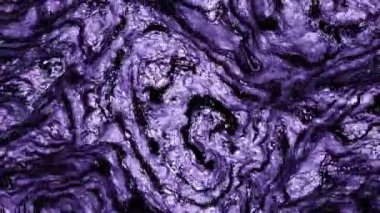  Kırmızı ve mor arkaplan. Tasarım. Soyutlamada açılıp kapanan kiri andıran lekeler..