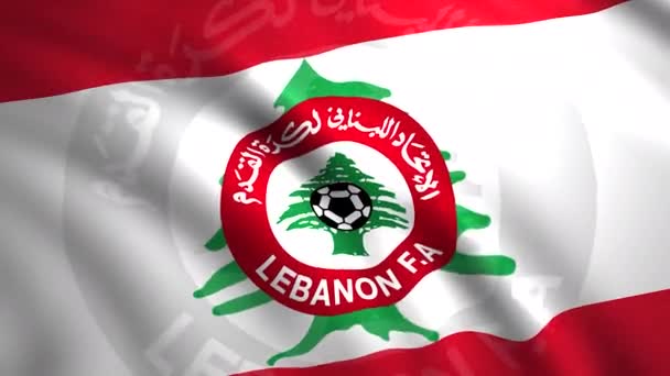 Libanesischer Fußballverband schwenkt bunte Flagge, nahtlose Schleife. Bewegung. Abstrakte grüne Zeder und ein Ball auf dem Emblem der libanesischen Flagge. Nur für redaktionelle Zwecke. — Stockvideo