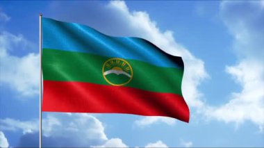  Karachay 'sız Cumhuriyetin bayrağı. Teklif. Üç renk, açık mavi - üstte, yeşil - ortada, kırmızı - altta ve ortada - güneş çemberinin ortasında.