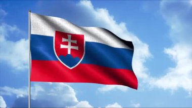 Slovakya devletinin bayrağı, sirrus bulutlu mavi gökyüzüne karşı rüzgarda dalgalanıyor. Hareket. Bayrağın güzel kusursuz döngü hareketi.