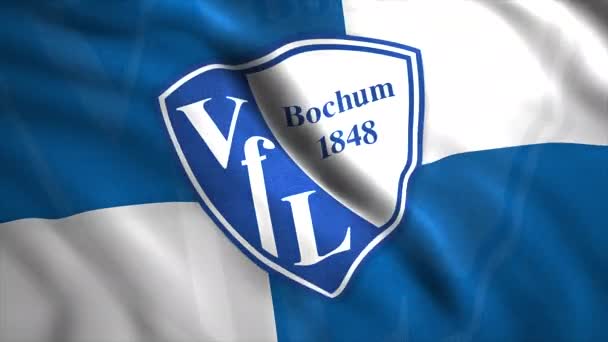 Német egyesület labdarúgó klub székhelye a város Bochum, zászló emblémával. Indítvány. Kék-fehér hullámzó VFL Bochum zászló logó. Kizárólag szerkesztési célra. — Stock videók