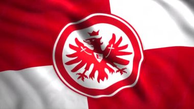 Eintracht Frankfurt futbol kulübü logosunun dalgalandığı bayrak, yaklaş. Hareket. Kırmızı ve beyaz gerçekçi bayrak sallama. Sadece yazı işleri için.