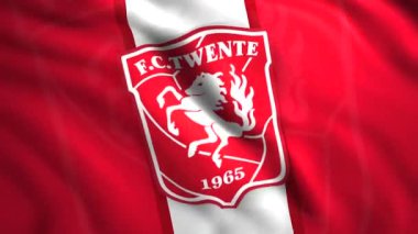FC Twente 'nin amblemi. Hareket. Parlak kırmızı bayrak Enschede 'deki Hollanda futbol kulübünün sembolüdür. Sadece başyazı için kullanın. Yüksek kalite 4k görüntü