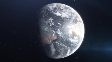 Ay manzaralı güzel bir animasyon. Hareket. Farklı ışık gölgeleri saçan parlak bir ay. Yüksek kalite 4k görüntü