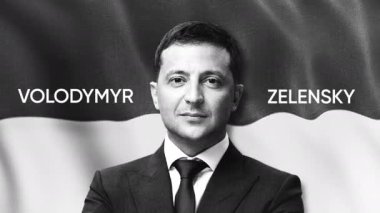 Ukrayna, Kiev - 20 Haziran 2022, Volodymyr Zelensky 'nin arkaplanda sallanan bayrak görüntüsü. Hareket. Ukrayna Cumhurbaşkanı, vatanseverlik kavramı. 