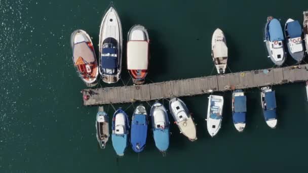 Navi Parcheggiate Azione Oceano Ponte Dove Sono Parcheggiate Barche Navi — Video Stock