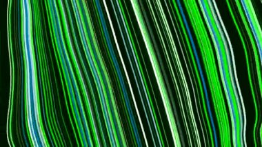 Hareketli renkli dalgalı çizgilerle hareketli animasyon. Hareket. Çizgiler dalgalı çarpıtmalarla hareket eder. Matris biçimindeki renkli çizgilerin dalgalı bozulması. 