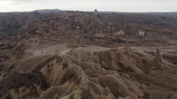 Impresionante Vista Aérea Formaciones Rocosas Llamadas Las Chimeneas Hadas Capadocia — Vídeos de Stock