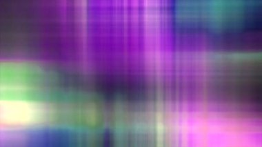 Titreyen ışık ışınlarıyla renkli bir animasyon. Hareket. Kareli ışık ışınları farklı renklerde yanıp sönüyor. Işık ışınları ve renkli noktaların ızgarası. 