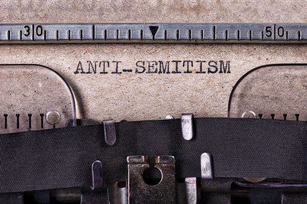 Напис Антисемітизм Сірому Аркуші Друкарським Шрифтом — стокове фото