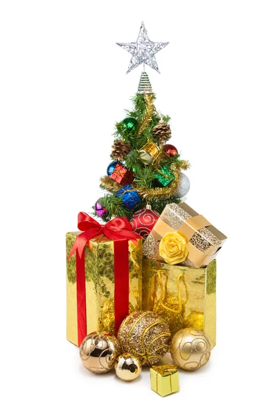 Árbol de Navidad y cajas de regalo-31 —  Fotos de Stock