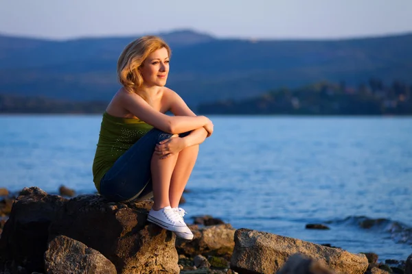 Woman&coast-42 — Stock Photo, Image