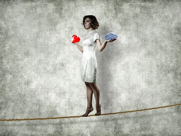 Kız bir ip üzerinde