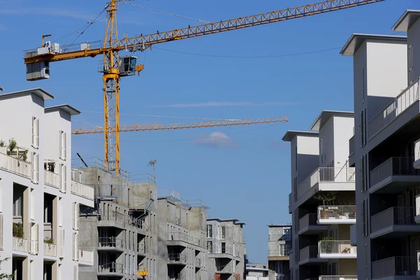 Kräne auf einer Baustelle — Stockfoto