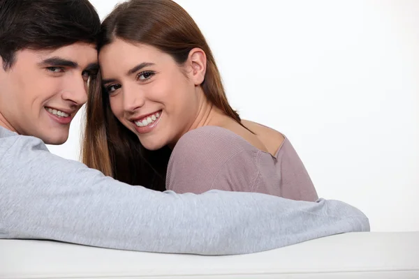 Casal desfrutando de uma noite romântica — Fotografia de Stock