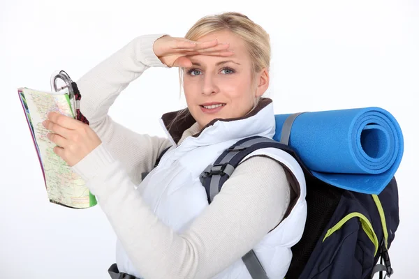 Girl with rucksack and map — Stock Photo, Image