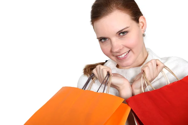 Mujer haciendo compras — Foto de Stock