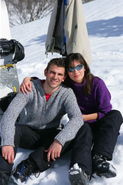 Couple snowboard — Photo