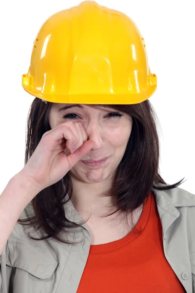 Brunette constructeur pleurer — Photo