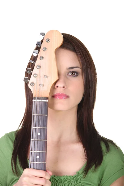 Brunette segurando guitarra — Fotografia de Stock