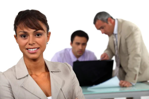 Three having quick business meeting — Stock Photo, Image