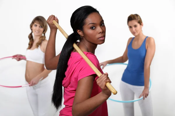 Frauen im Fitnessstudio — Stockfoto