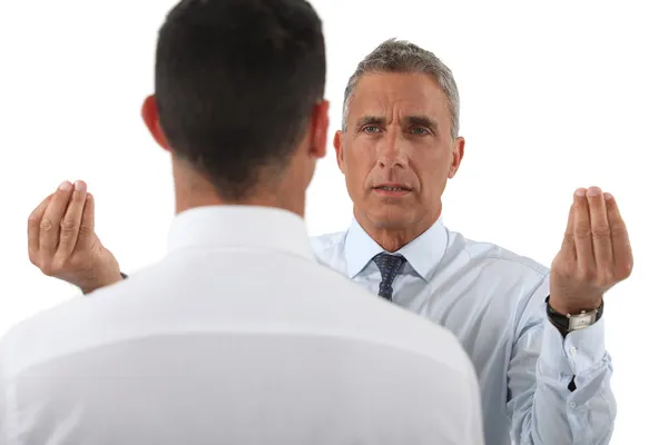 Jefe enojado hablando con el empleado — Foto de Stock