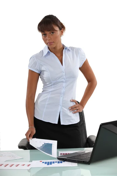 Woman analyzing financial results — Stock Photo, Image