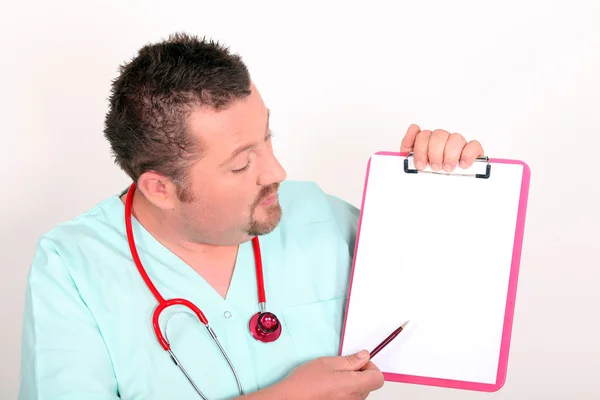 Doctor explaining the results of the medical analysis — Stock Photo, Image