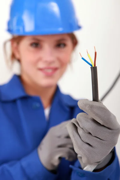 Eletricista feminina — Fotografia de Stock