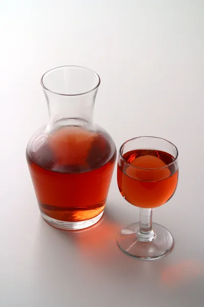 De-cantered rose wine — Stock Photo, Image