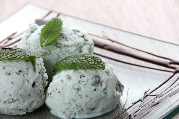 Mint icecream — Stock Photo, Image