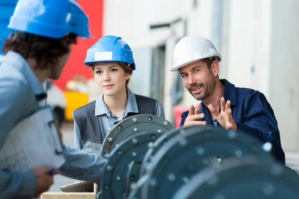 Students Factory Lesson — Stock Photo, Image