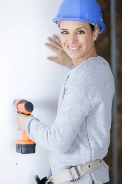 Female Artisan Power Drill — Stock Photo, Image