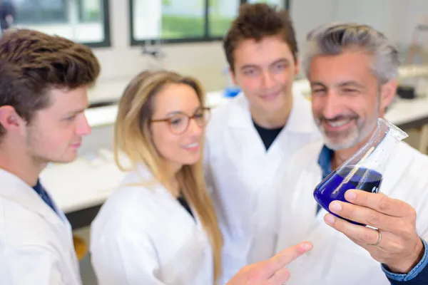 Studenten Leraar Het Laboratorium — Stockfoto