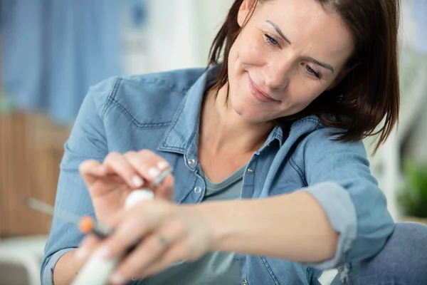 Single Young Woman Assembling Pieces New Furniture — Stock Photo, Image