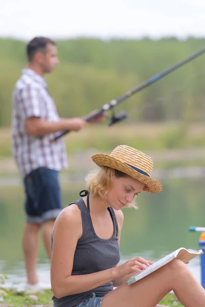 Retrato Casal Pesca — Fotografia de Stock