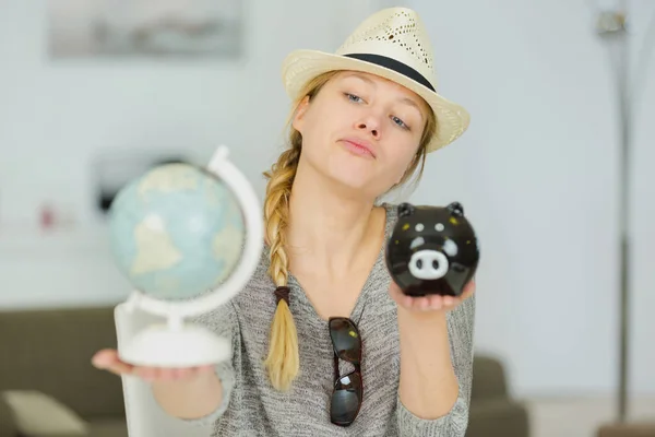 Young Woman Piggy Bank Thinking Travelling — Stock Photo, Image