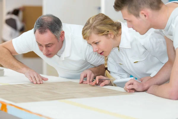 Teacher Carpenter Woman Man Workshop — Foto Stock