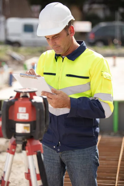 Retrato Trabalhador Armazém Com Área Transferência Armazém — Fotografia de Stock